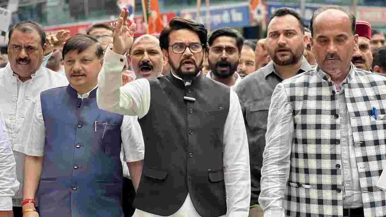 Anurag Thakur: సరిహద్దుల్లో పేట్రేగితే పాక్‌ను నామరూపాల్లేకుండా చేస్తాం
