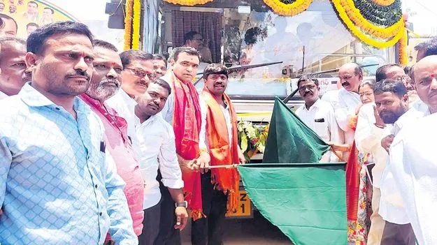  వెలిమినేడులో నైట్‌హాల్ట్‌ బస్సు ప్రారంభం  