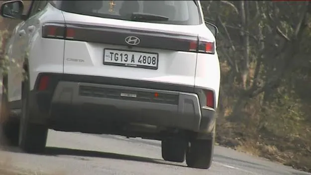 Drunk Driving Incident: మద్యం తాగుతూ ఫుల్ స్పీడ్తో రైడ్.. వీడియో వైరల్