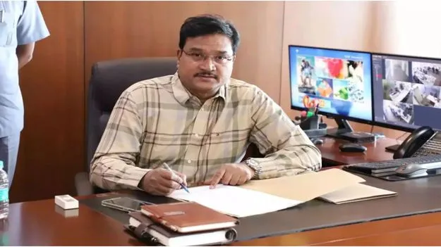 AV Ranganath: ఇక.. క్షేత్రస్థాయి పర్యటనకు కమిషనర్ రంగనాథ్.. అక్రమార్కుల గుండెళ్లో రైళ్లు