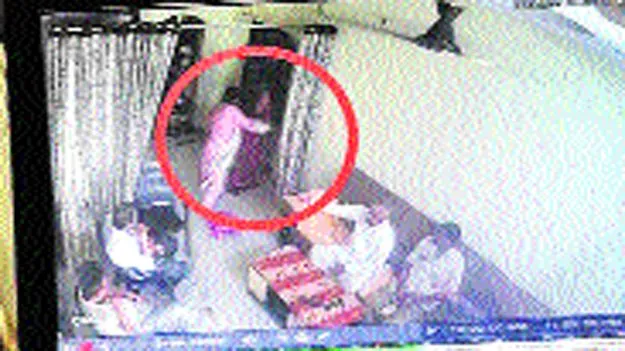 Hyderabad: వృద్ధురాలైన అత్తపై కోడలి దాష్టీకం