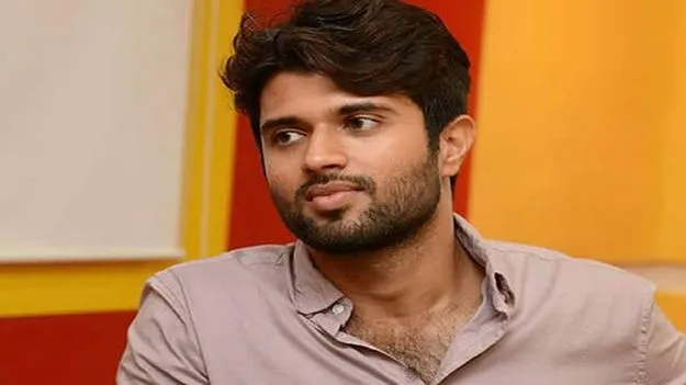 Hyderabad: హీరో విజయ్‌ దేవరకొండపై అట్రాసిటీ కేసు నమోదు చేయాలి