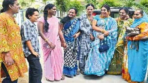 Hyderabad: అసభ్యకర మాటలు, చేష్టలతో పెళ్లి ఇంట్లో హిజ్రాల హల్‌చల్‌