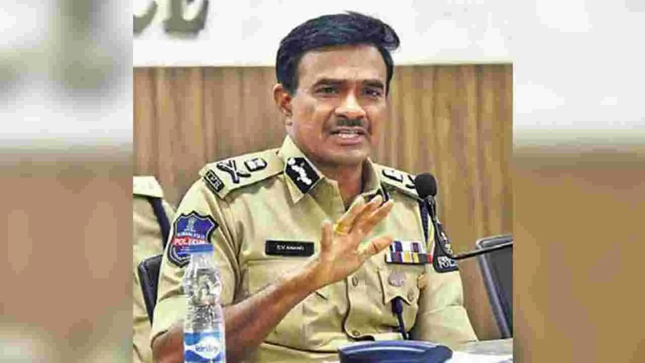 CV Anand: సీపీ హెచ్చరిక.. వారిని వదిలిపెట్టే ప్రసక్తే లేదు..