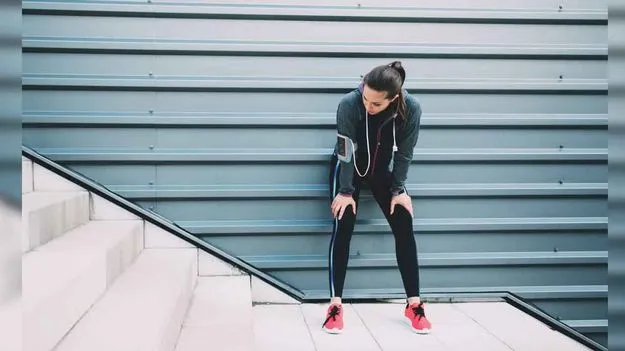 Climbing Stairs: మెట్లు ఎక్కిన తర్వాత ఊపిరి ఆడటం లేదా? ఇది ఈ ఆరోగ్య సమస్యలకు ముందస్తు సంకేతం కావచ్చు..