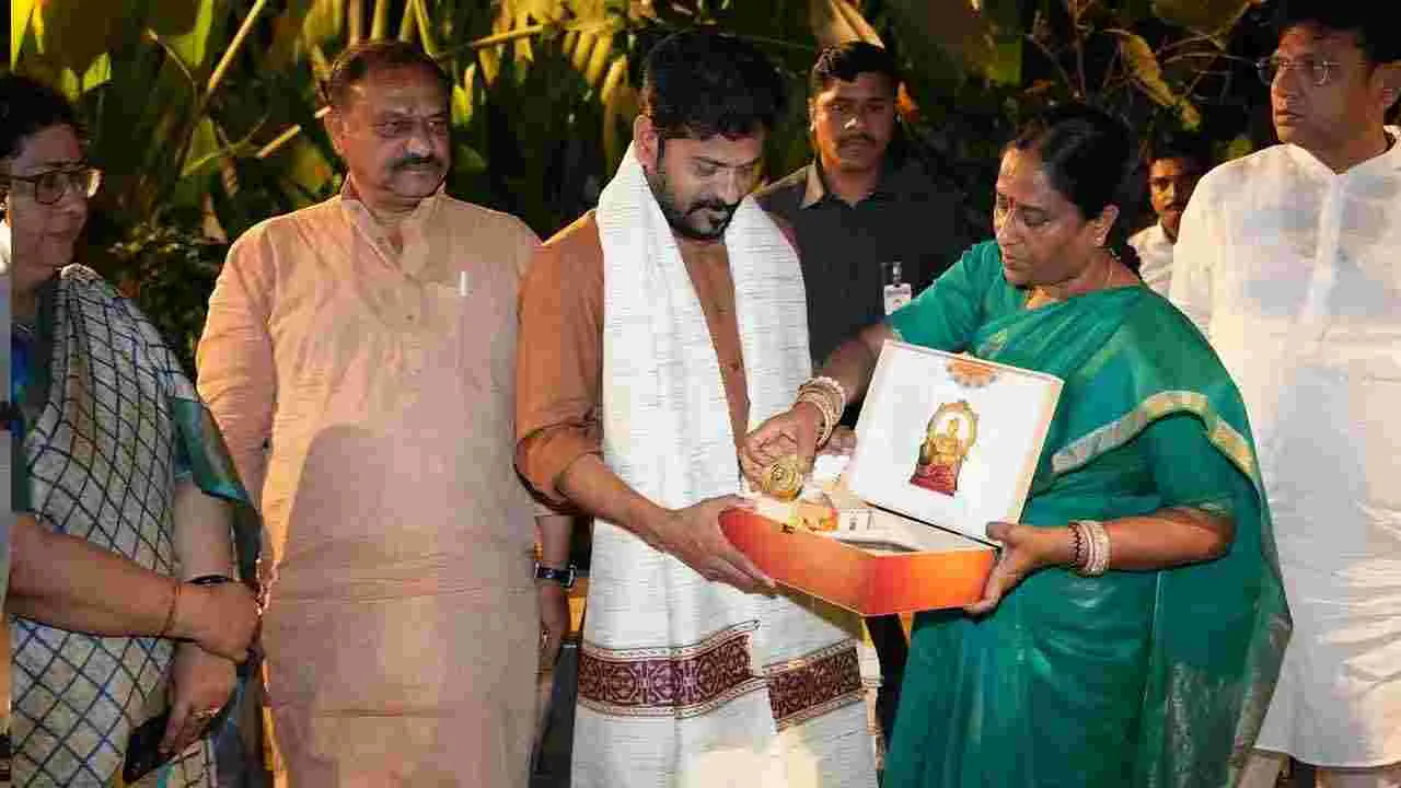  Saraswati Pushkaralu2025: సరస్వతి పుష్కరాలు.. ముఖ్యమంత్రి రేవంత్ రెడ్డికి ఆహ్వానం
