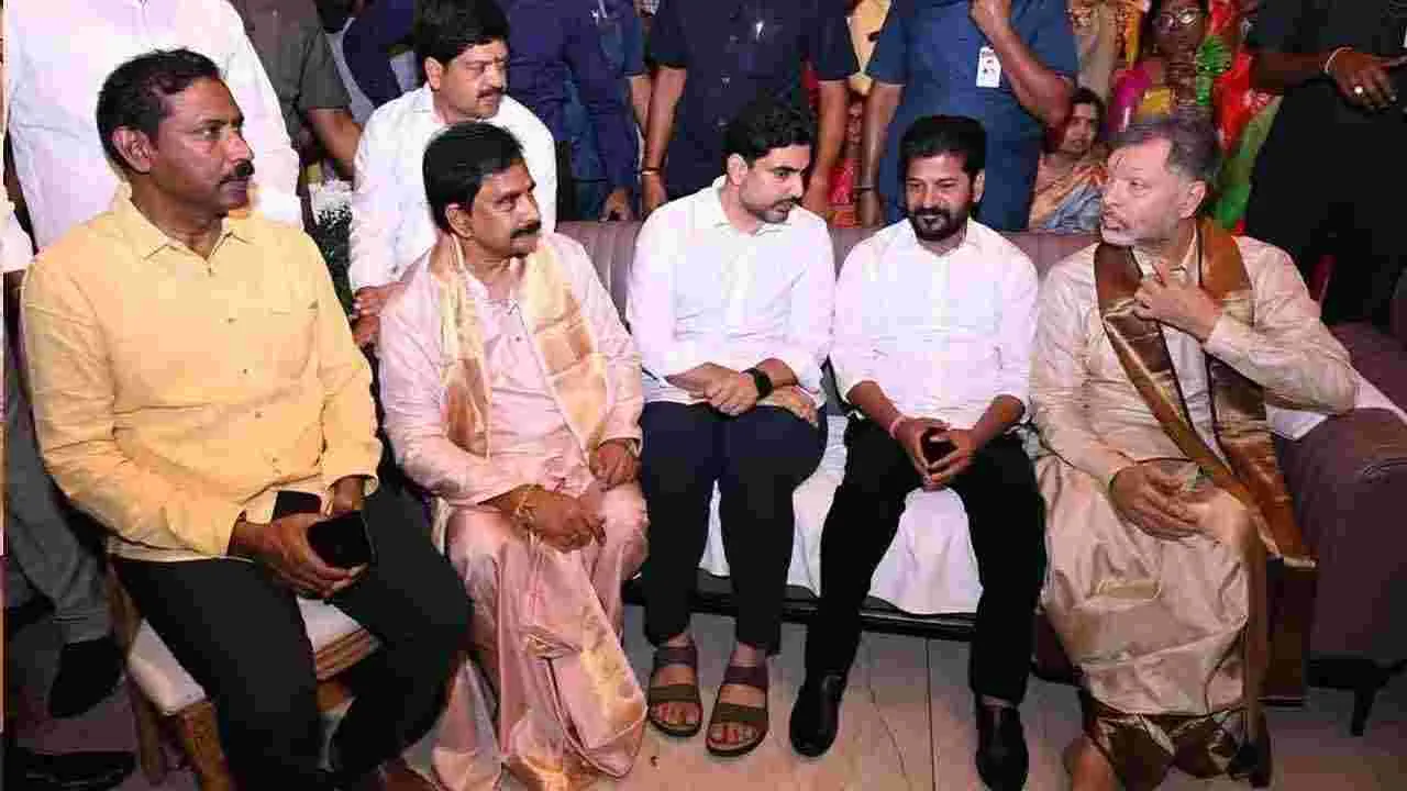 ఘనంగా దేవినేని ఉమామహేశ్వరరావు కుమారుడి వివాహ వేడుక.. పాల్గొన్న ప్రముఖులు