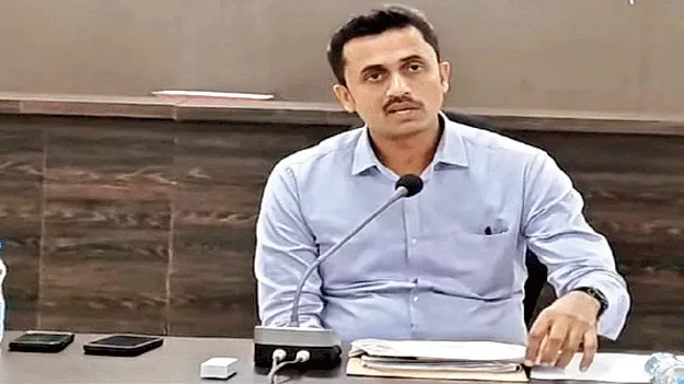 New Pensions  1 నుంచి కొత్త పింఛన్లు