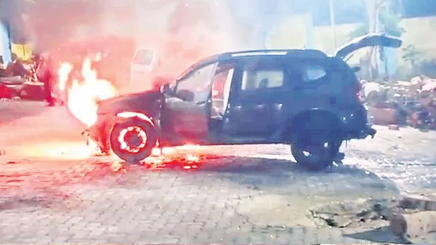 Tirumala Car Blaze: కారులో చెలరేగిన మంటలు