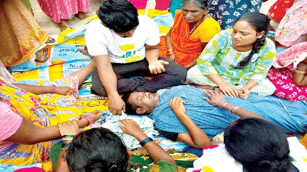 Fisherman Death : చేపలవేటకు వెళ్లి.. మత్స్యకారుడి మృతి