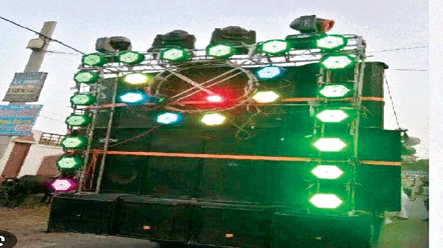 Causing a Stir  దడ పుట్టిస్తున్నాయ్‌!