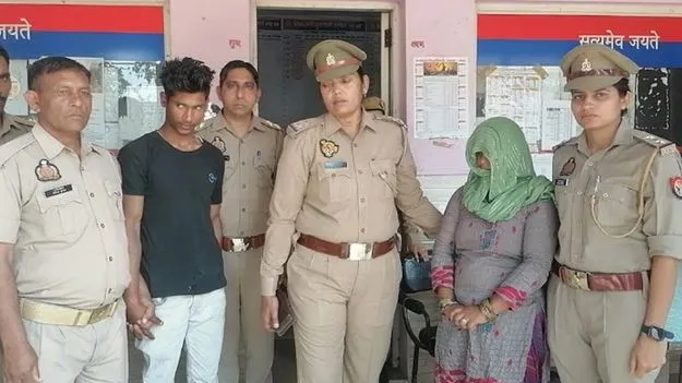 Uttar Pradesh: భర్తను చంపి పాము కాటు అని నమ్మించి
