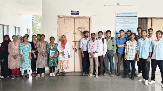 Rangareddy: అద్దె కట్టలేదని ప్రభుత్వ మెడికల్‌ కాలేజీకి తాళం