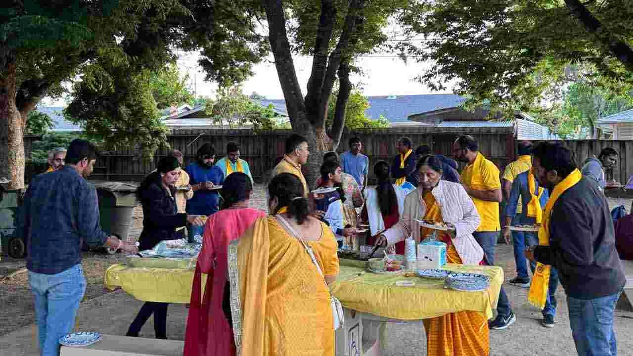 Mahanadu: కాలిఫోర్నియాలో మినీ మహానాడు సందడి.. ఘనంగా ఎన్టీఆర్ 102వ జయంతి వేడుకలు..