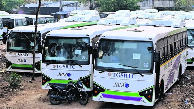 ఆర్టీసీ ఆదాయానికి ఈవీ దన్ను