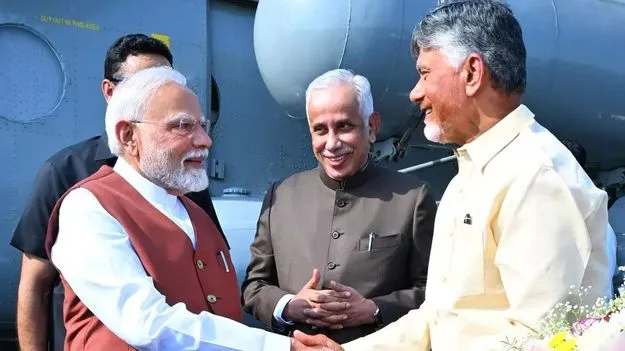 Modi Amaravati Welcome: ప్రధాని మోదీకి ఘనస్వాగతం 