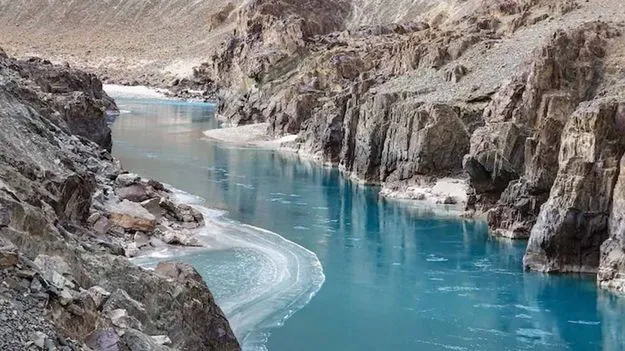Indus Waters: నాలుగు రాష్ట్రాలకు సింధు జలాల మళ్లింపు
