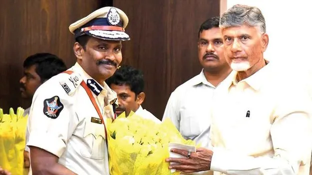 IPS Sunil Kumar News: చెప్పకుండా విదేశాలకు ఎందుకెళ్లారు