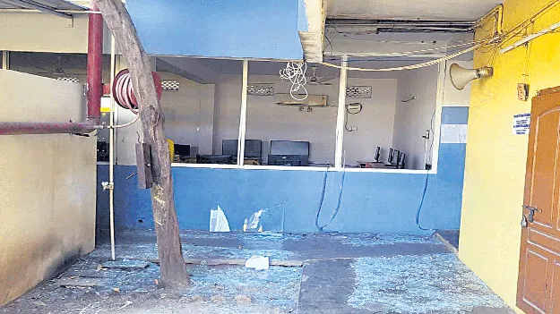 అర్ధరాత్రి అలజడి!