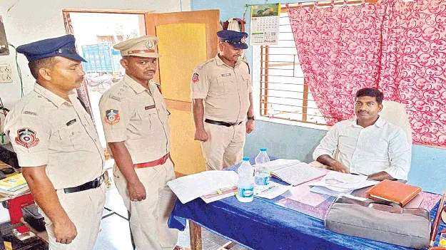 Fire engines: కొత్తగా 20 అగ్నిమాపక యంత్రాలు