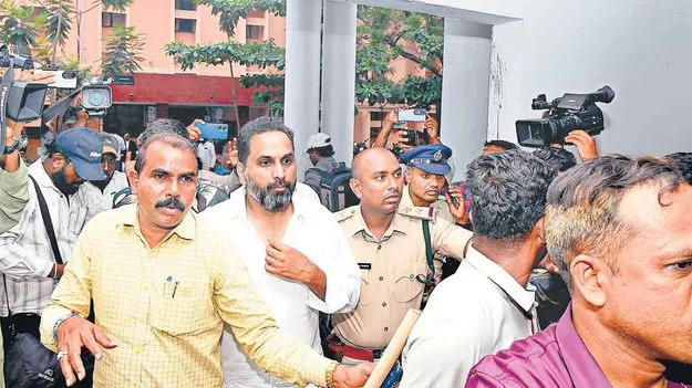 Liquor Policy Scam: మద్యం దోపిడీ కోట్లు 3200