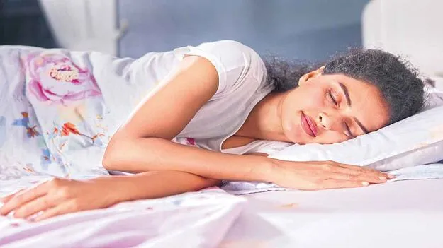 Sleep Health: లైట్‌ వేసుకొని పడుకొంటున్నారా