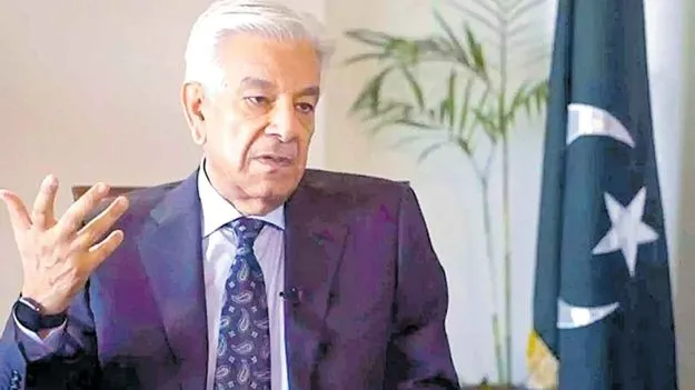 Indus Water Treaty: సింధు జలాలు మళ్లించే ఏ నిర్మాణమైనా ధ్వంసం చేస్తాం: పాక్ రక్షణ మంత్రి..