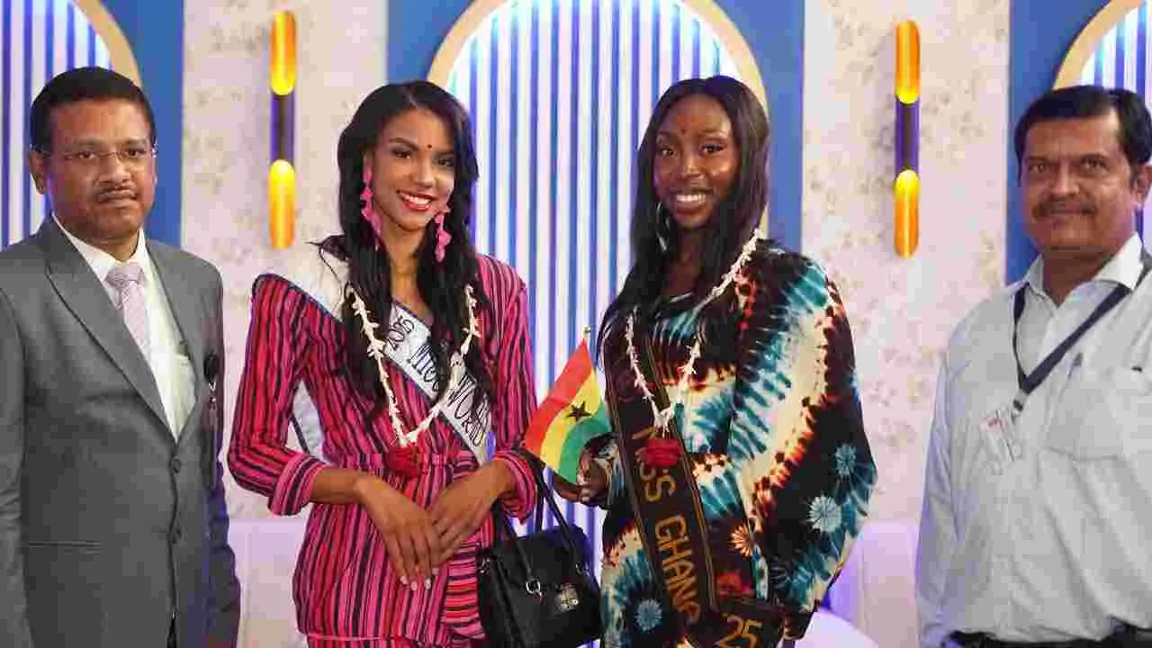 Miss World 2025: భాగ్యనగరానికి తరలివస్తున్న అందాలభామలు.. అధికారుల సాదర ఆహ్వానం..