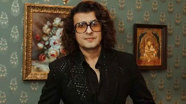 Kannada controversy: కన్నడ పాట పాడాలన్న విద్యార్థిపై సోనూ అసహనం