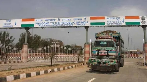 Wagah Attari border: పాక్‌ నుంచి అఫ్గాన్‌ సరుకు ట్రక్కులకు అనుమతి