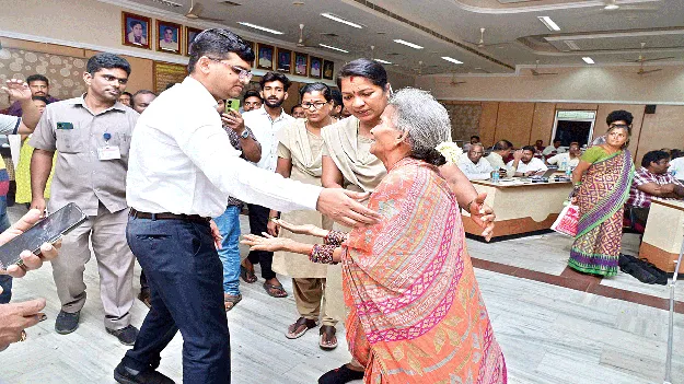 Greevens: గ్రీవెన్స్‌లో కలకలం