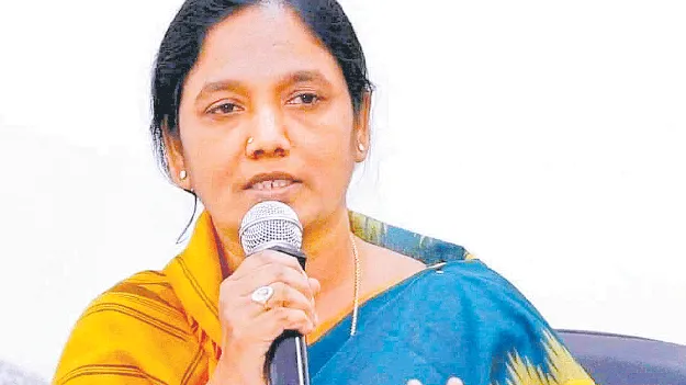 Paritala Sunitha: జగన్‌ హెలికాప్టర్‌ దిగకుండా అడ్డుకునే దమ్ము మాకుంది 