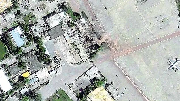 Indian Air Force: రెక్కలు విరిగిన పాకిస్థాన్‌ 