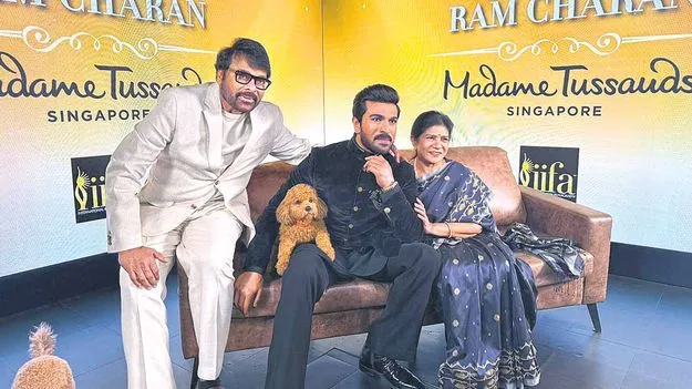 Ram Charan wax statue: పుత్రోత్సాహము తండ్రికిం