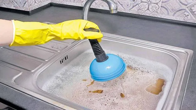  Sink Cleaning Tips: వంటగది సింక్‌లో నీళ్లు పోవడం లేదా...