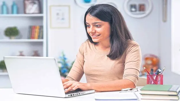 Work From Home: ఇంట్లో ఆఫీస్‌ స్పేస్‌