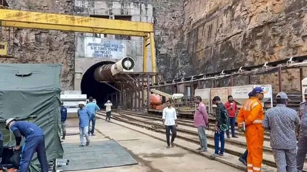 SLBC tunnel collapse: టన్నెల్‌లో మృతదేహాల వెలికితీతకు సలహాల కోసం 12 మంది కమిటీ