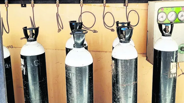 పేరుకుపోయిన విద్యుత బకాయిలు 