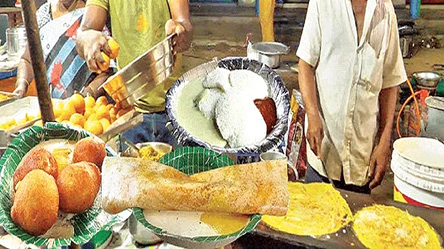 Hotels: ఇక్కడ తింటే.. జబ్బులు గ్యారంటీ!