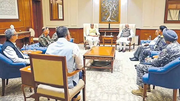 Modi defense meeting: మోదీ ఉన్నతస్థాయి సమావేశం