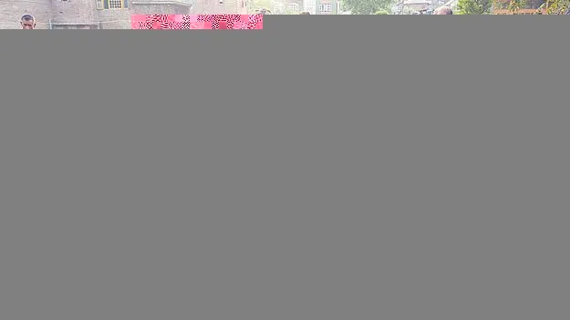 Aircraft Crash: ఎల్‌వోసీ సమీపంలో కూలిన విమానం