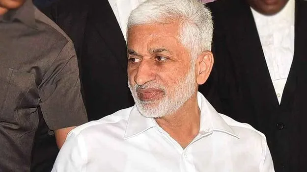 Vijay Sai Reddy: లిక్కర్‌ స్కామ్‌ దొంగల బట్టలు సగమే విప్పారు