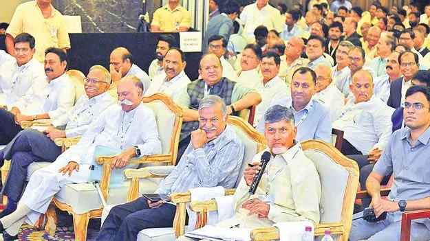 CM Chandrababu Naidu: పాడి, పౌల్ట్రీ రంగాల్లో నూతన ఆవిష్కరణలు  