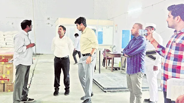 జిల్లావ్యాప్తంగా తనిఖీలు 