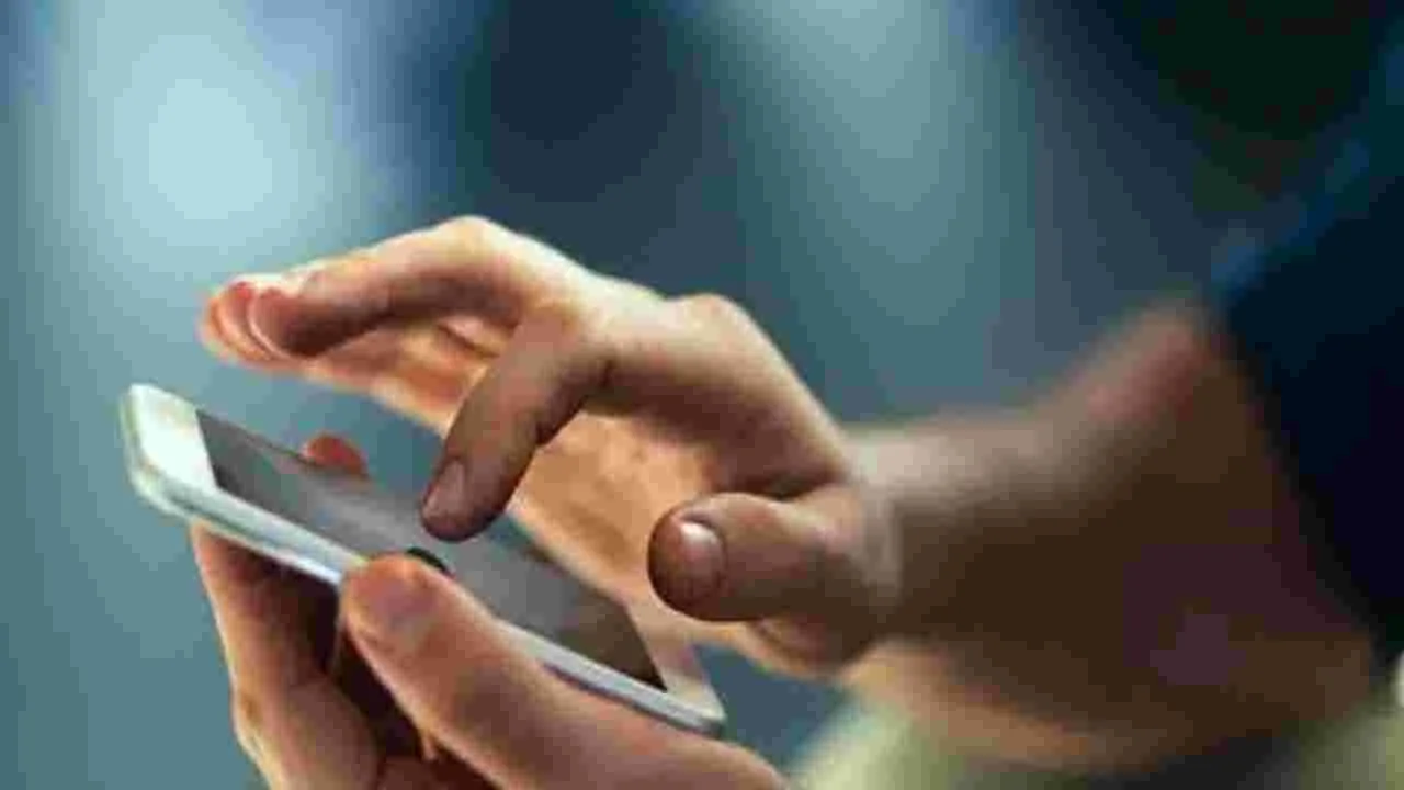 Jio: కేవలం రూ.100కే రూ.299 విలువైన ప్రయోజనాలు.. ఈ ఛాన్స్ మిస్సవద్దు..