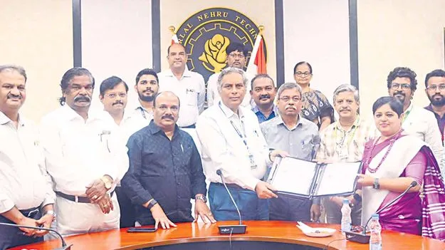 సెన్సస్‌ ఆపరేషన్స్‌ డైరెక్టరేట్‌, జేఎన్టీయూకే మధ్య ఎంవోయూ 