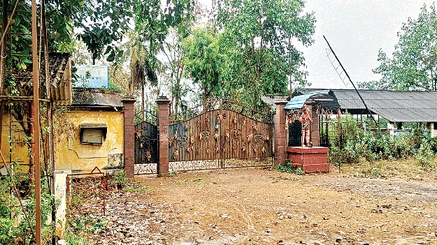 ఇంటికో కథ.. తీరేనా వ్యథ!