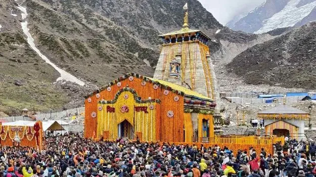 Kedarnath Temple: తెరుచుకున్న కేదార్‌నాథ్ ఆలయం..