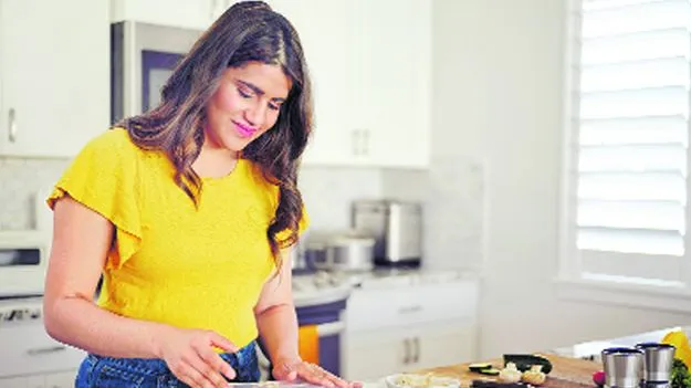 Summer Lunch Tips: వేసవిలో లంచ్ బాక్స్ సర్దేటప్పుడు