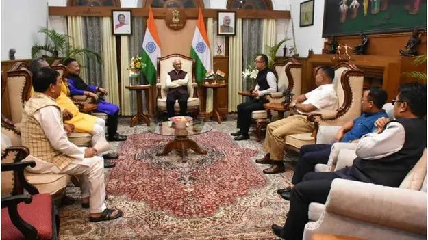 Manipur: మణిపూర్లో ప్రభుత్వం ఏర్పాటుకు గవర్నర్ను కలిసిన ఎన్డీయే ఎమ్మెల్యేలు